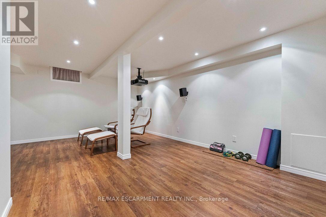 253 GATWICK DRIVE - Image 36