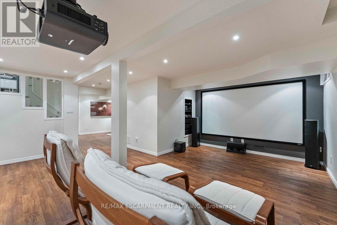 253 GATWICK DRIVE - 37