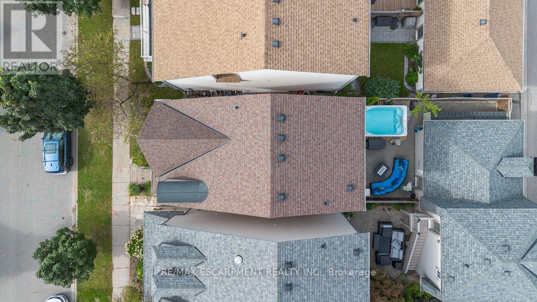 253 GATWICK DRIVE - Image 45
