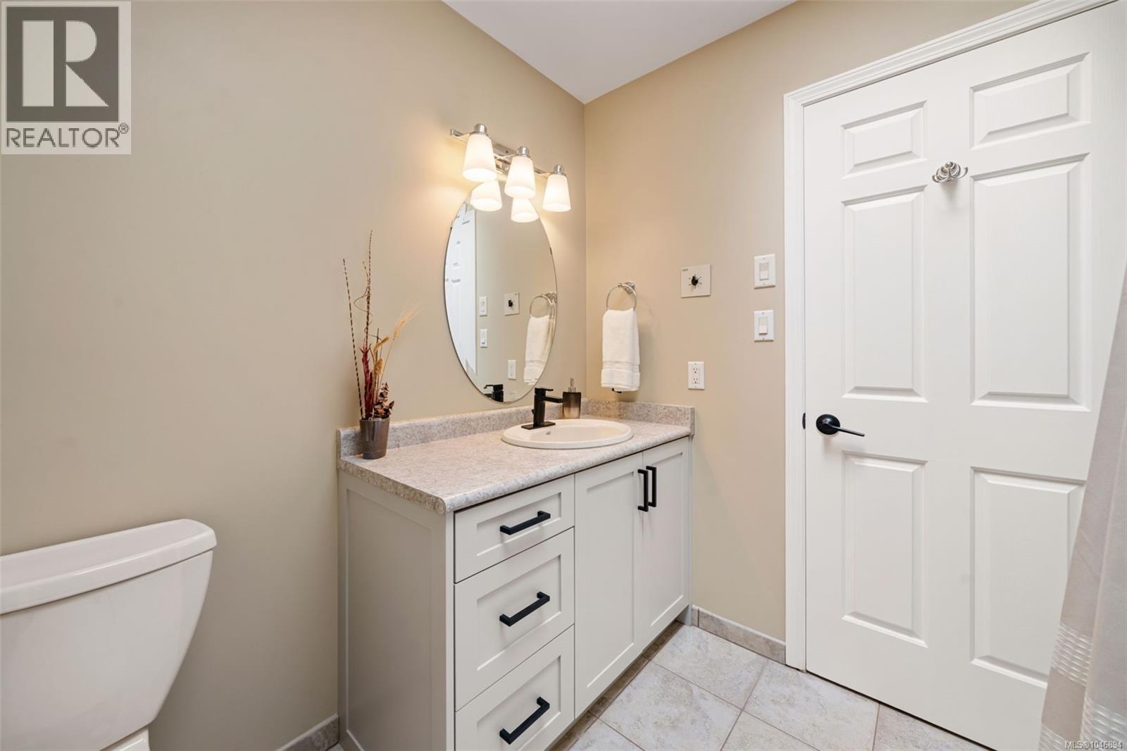 547 Normandy Rd - Image 23