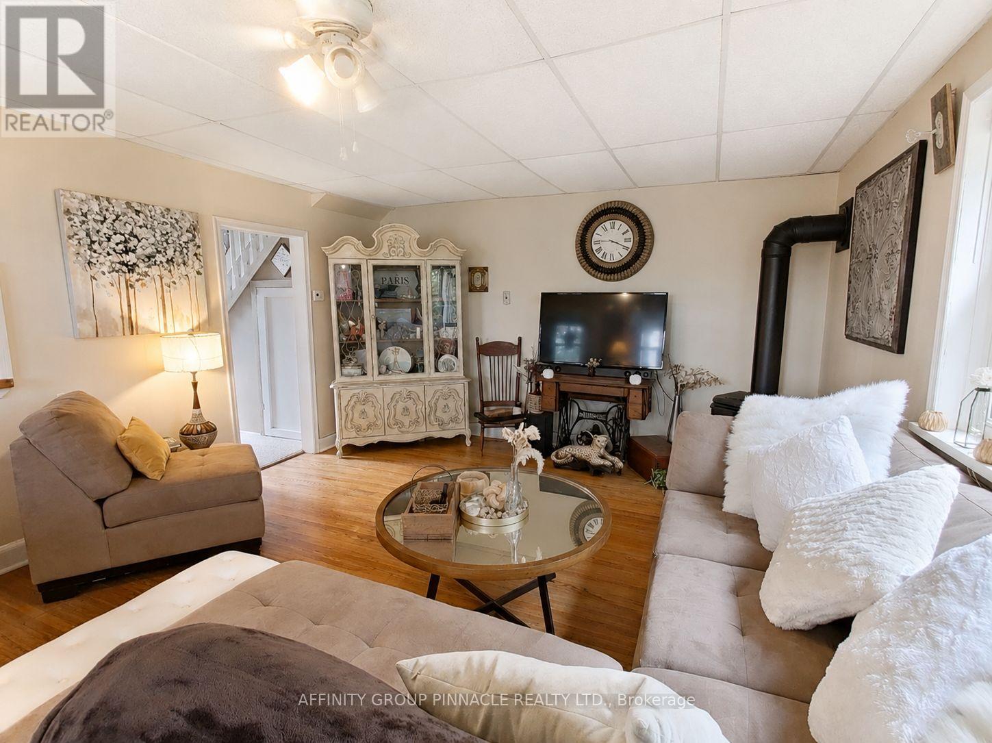15 PRINCE STREET W - Image 30
