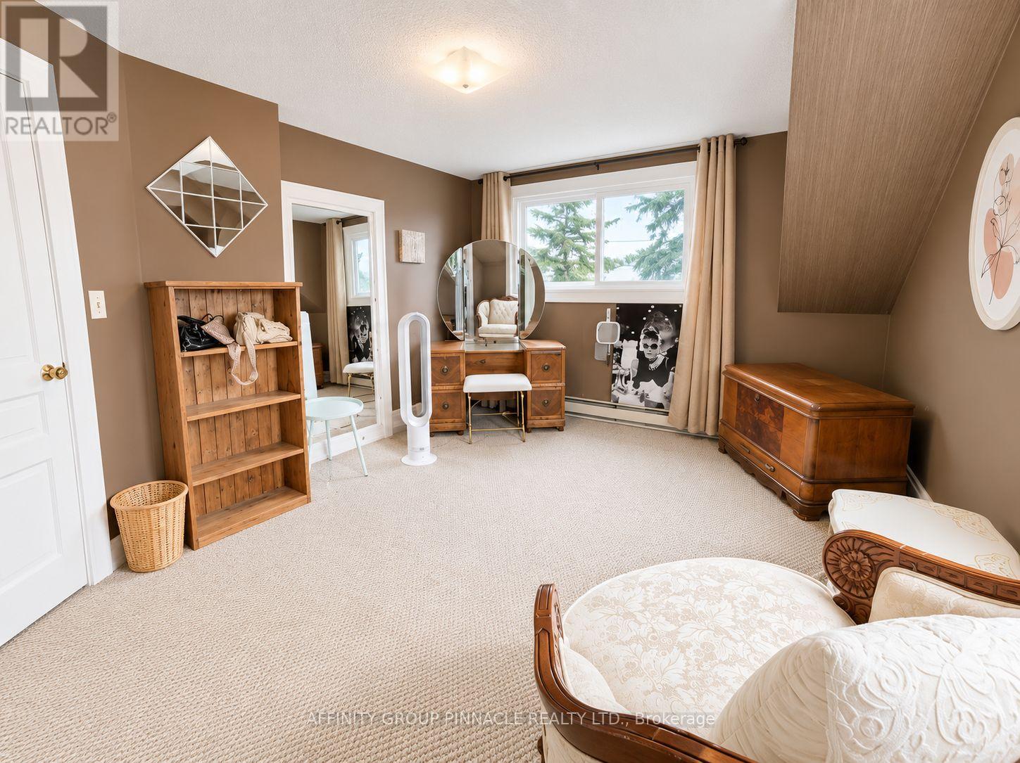 15 PRINCE STREET W - Image 36