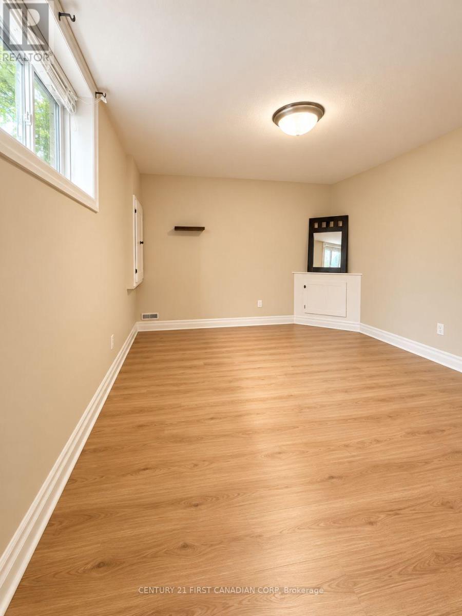 1025 Gleneagle Trail — photo 12
