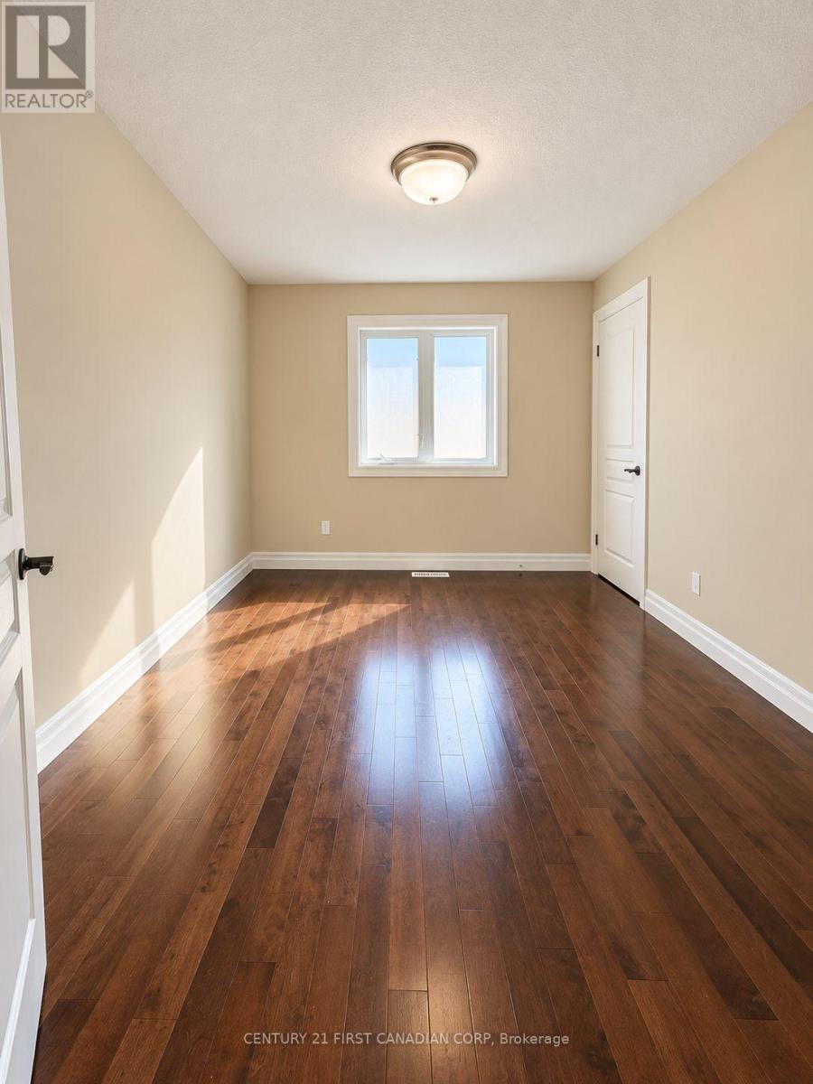 1025 Gleneagle Trail — photo 13