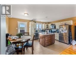 100 Canterbury Drive thumbnail 12