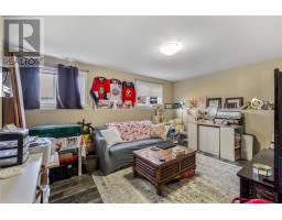100 Canterbury Drive thumbnail 26
