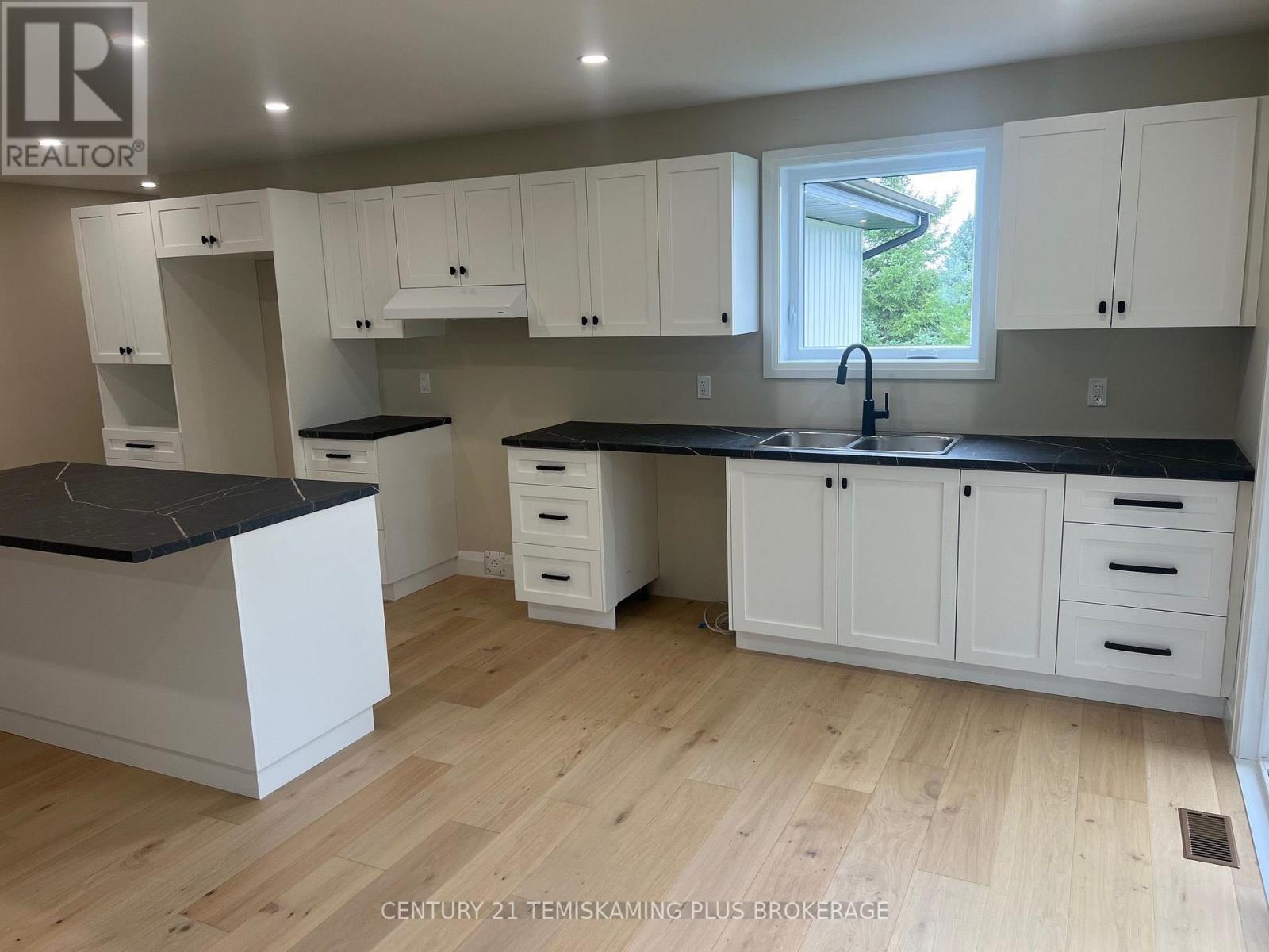 377 JOYAL DRIVE - 3