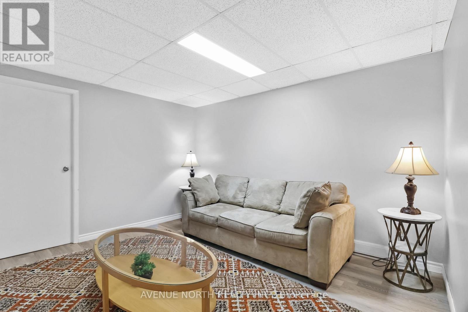 6 Bed, 4 Bath House for Sale in Ottawa – 1674 SANSONNET STREET S, Ottawa – MLS# X13765566 - Image 33