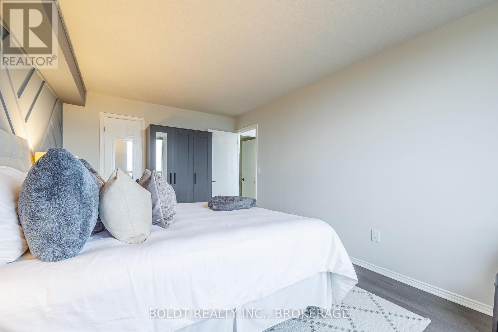 #812 81 SCOTT STREET - Image 23