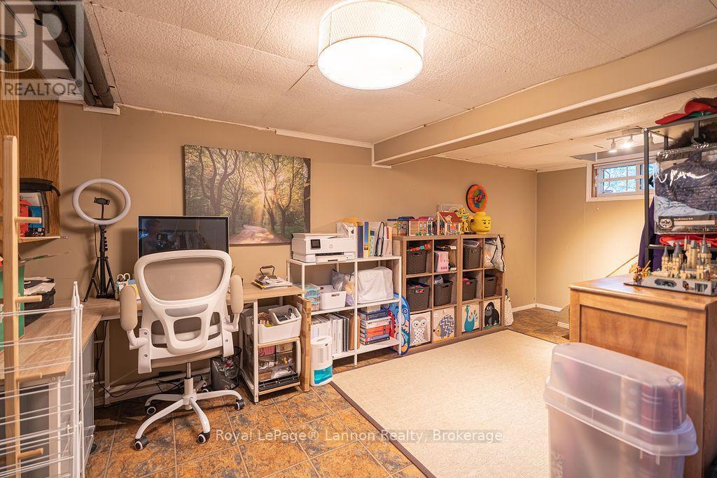 138 COLLEGE STREET - 20