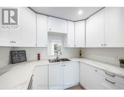 33 Cheryl Shepway, Toronto, ON M2J4R5 Photo 17