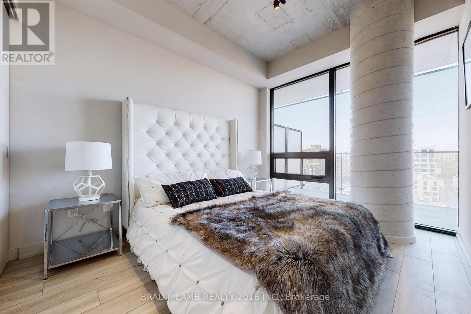 #1601 458 RICHMOND STREET W - 12
