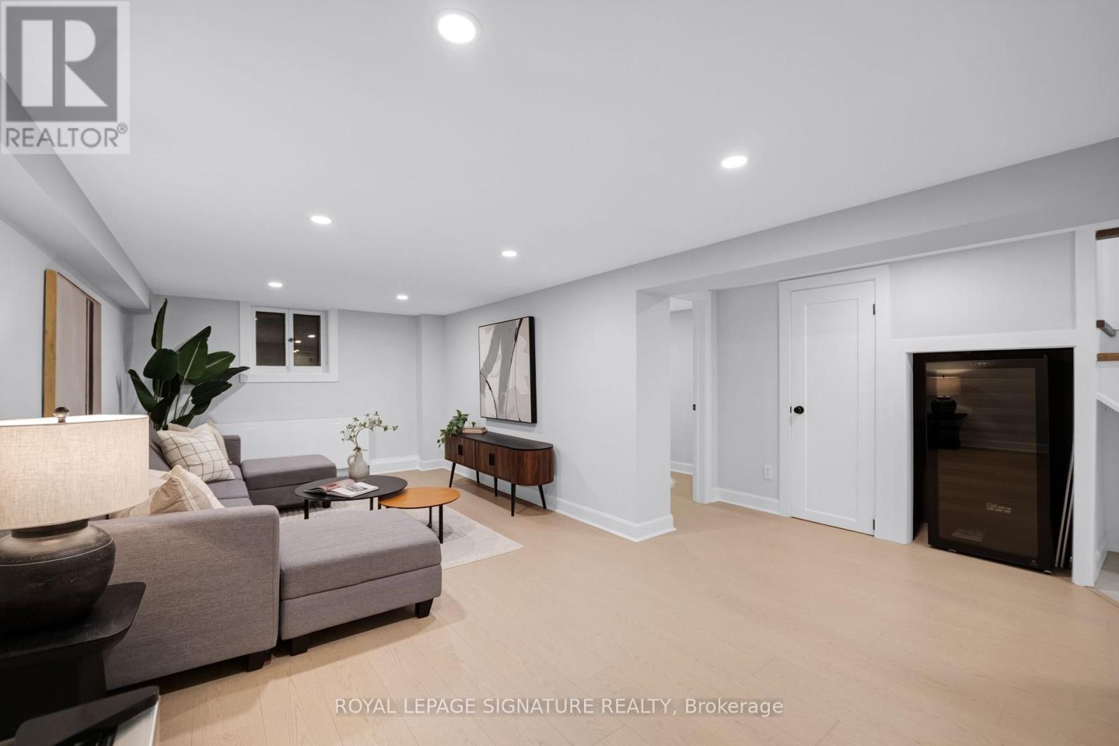 124 DONLEA DRIVE - 25
