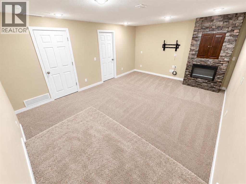 #8 205 Silkstone Road W - 19