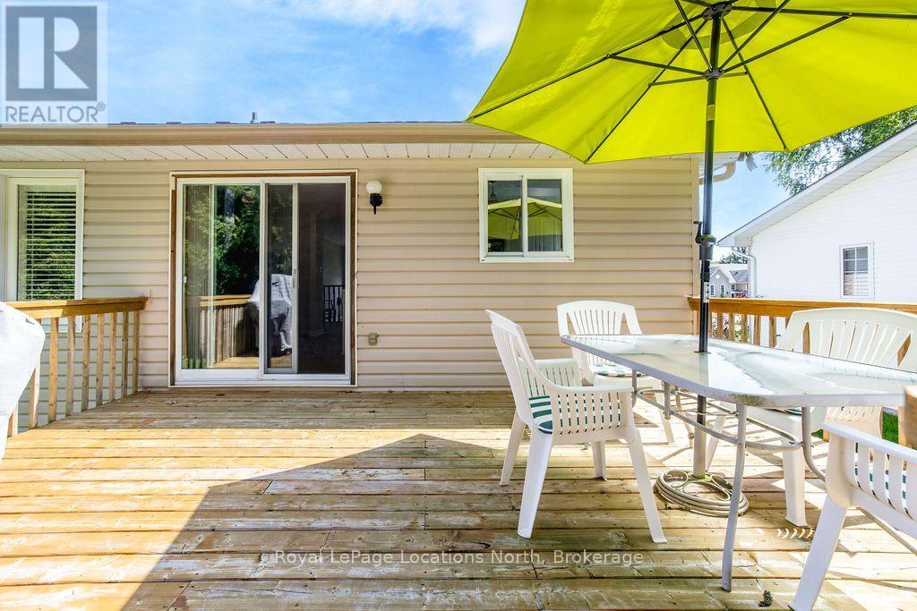 40 FAIRWAY CRESCENT - 24
