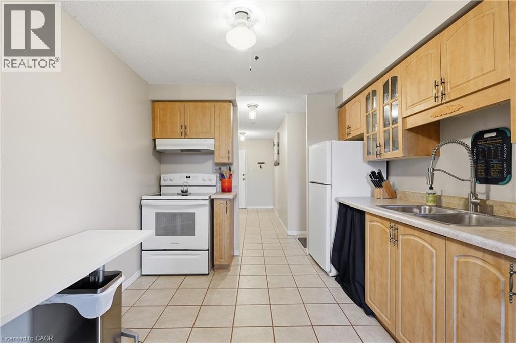 55 GREEN VALLEY Drive Unit# 1012, Kitchener — photo 6
