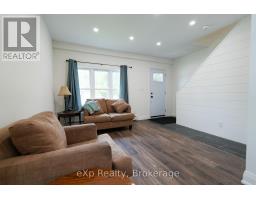 Eating area - 136 Breadalbane Street S, Saugeen Shores, ON N0H2L0 Photo 6