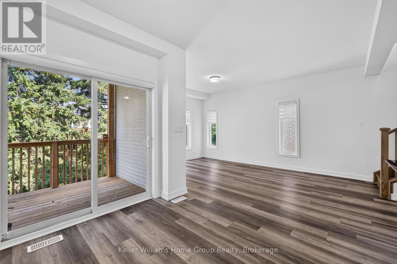 23 FERRIS CIRCLE - Image 14