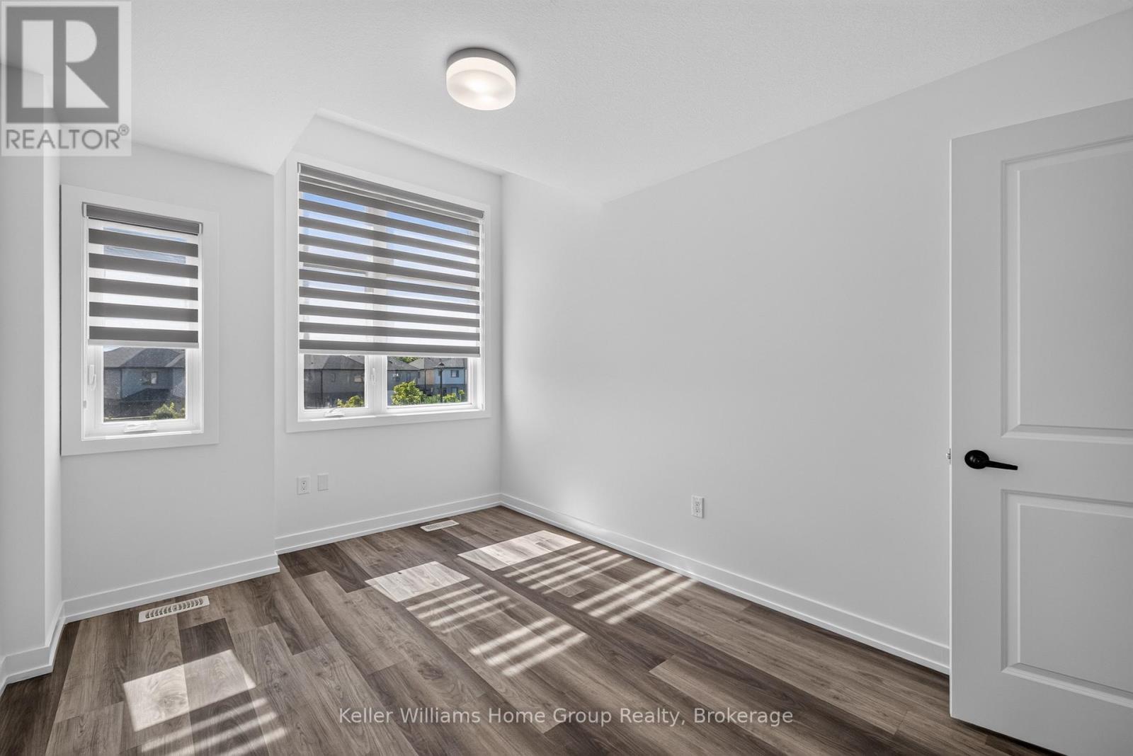 23 FERRIS CIRCLE - Image 24