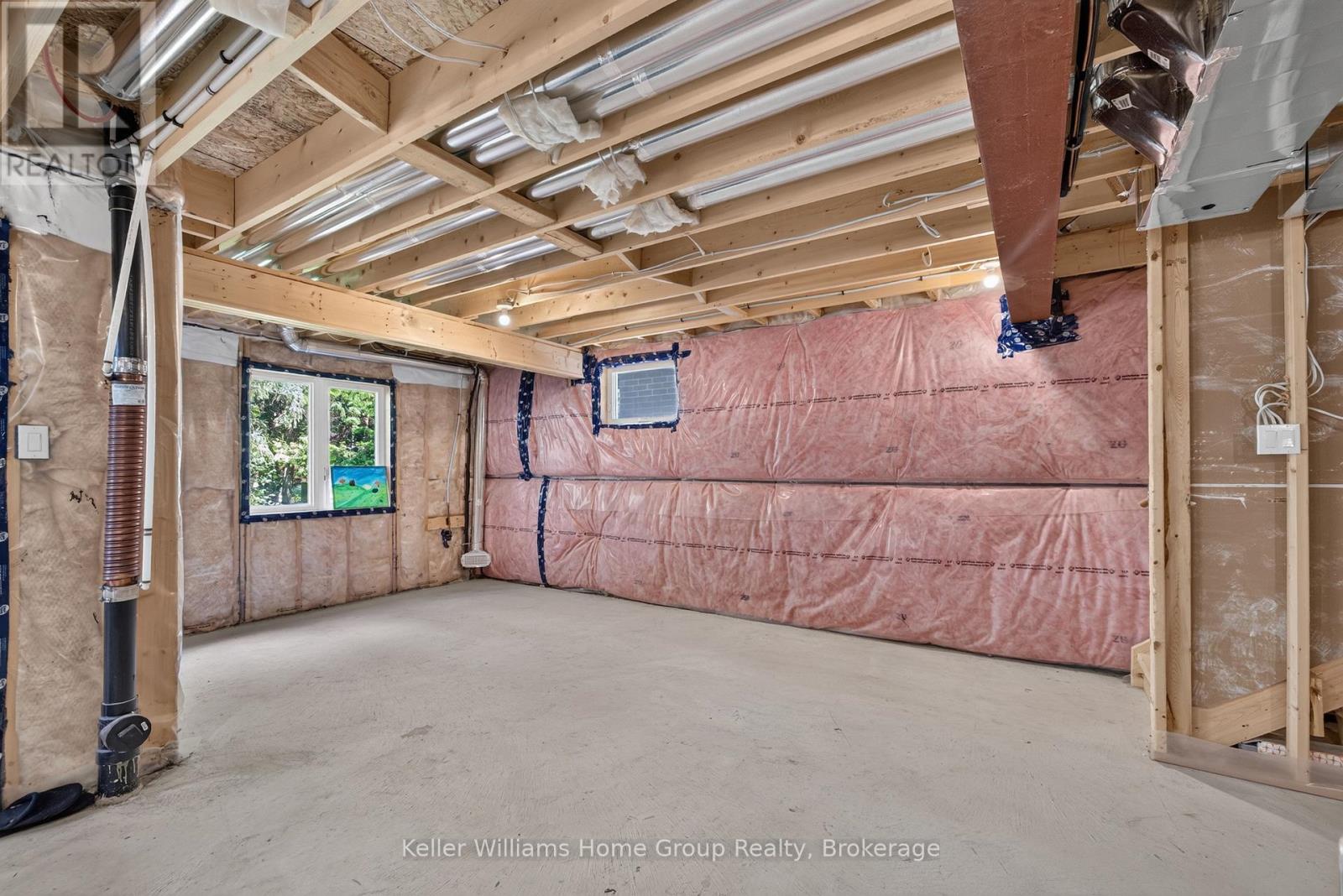23 FERRIS CIRCLE - Image 31