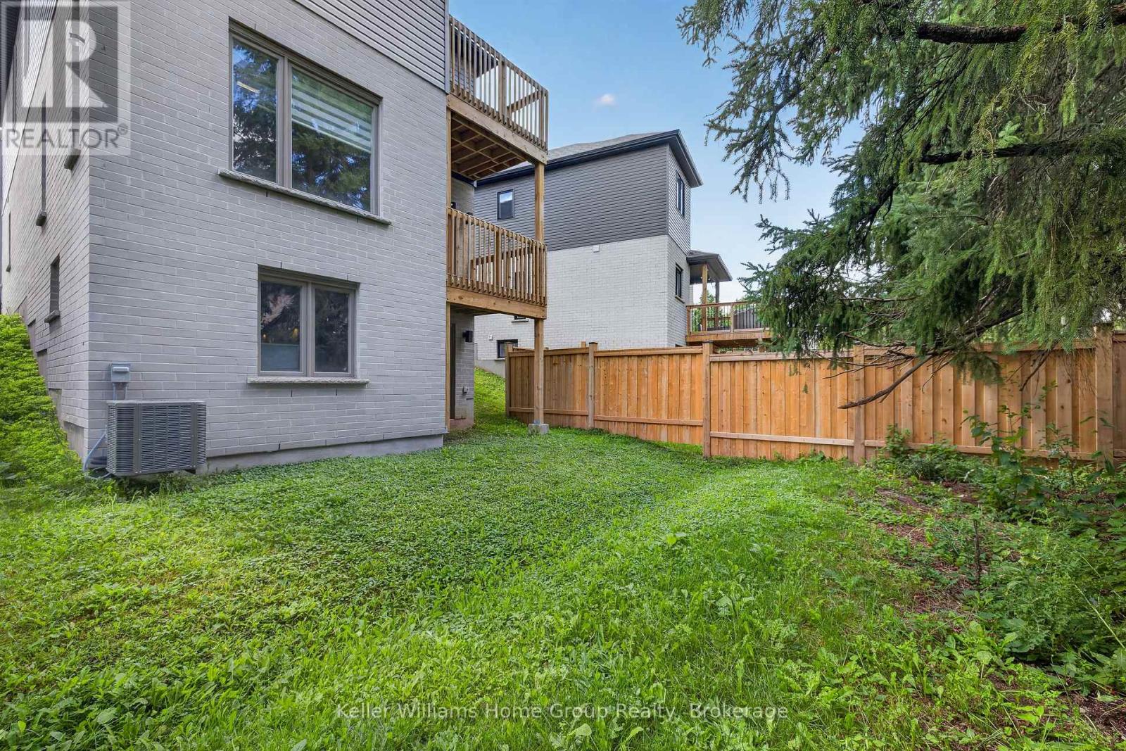 23 FERRIS CIRCLE - Image 32