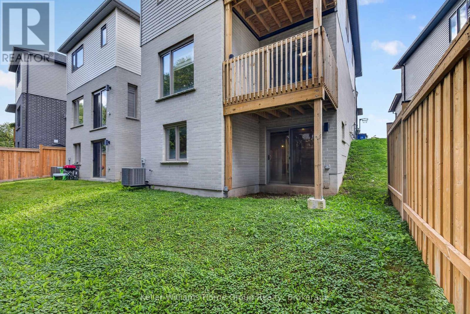 23 FERRIS CIRCLE - 33