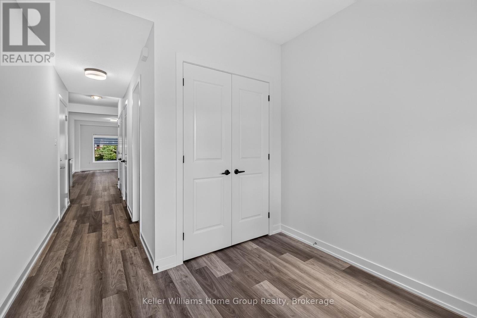 23 FERRIS CIRCLE, Guelph (Clairfields/Hanlon Business Park) — photo 4