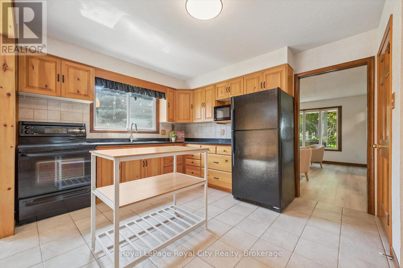 85 SLEEMAN AVENUE - Image 10