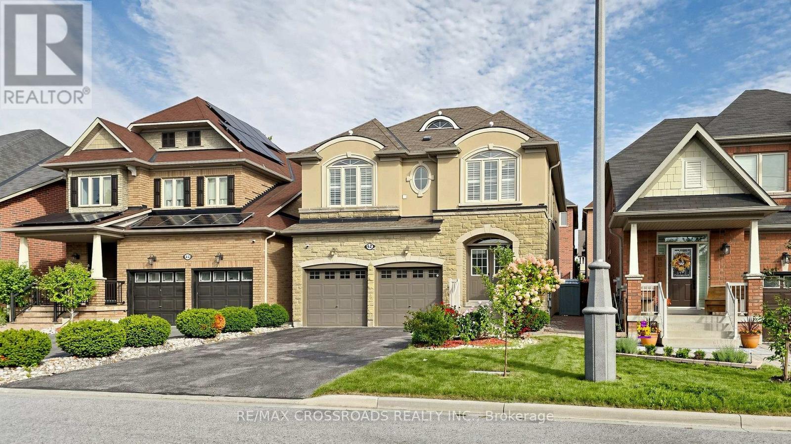 42 BOWKETT DRIVE - 2