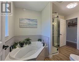 4pc Bathroom - 14 Lower Harmony Road, Harmony, NS B6L3V6 Photo 13