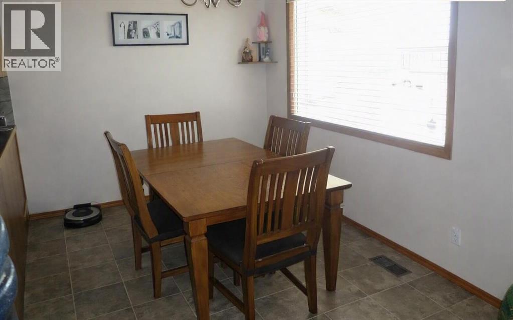 1121 Lakemount Boulevard S - Image 6