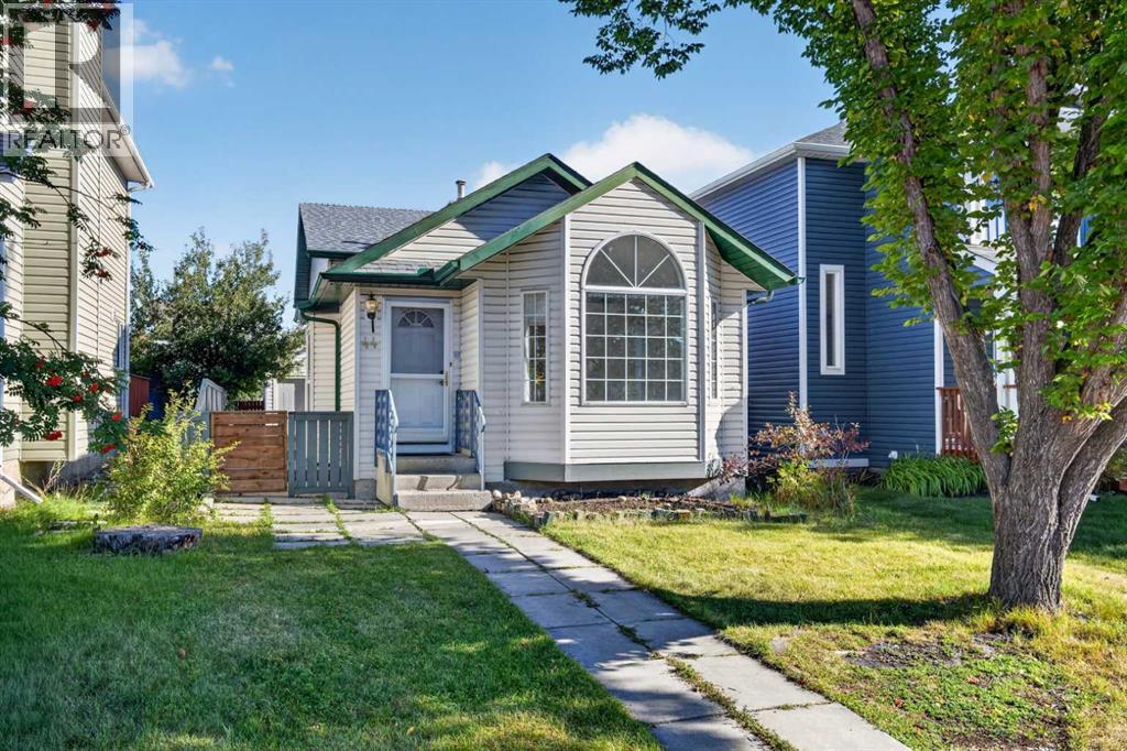44 Harvest Gold Circle NE, Calgary, Alberta, T3K4H3