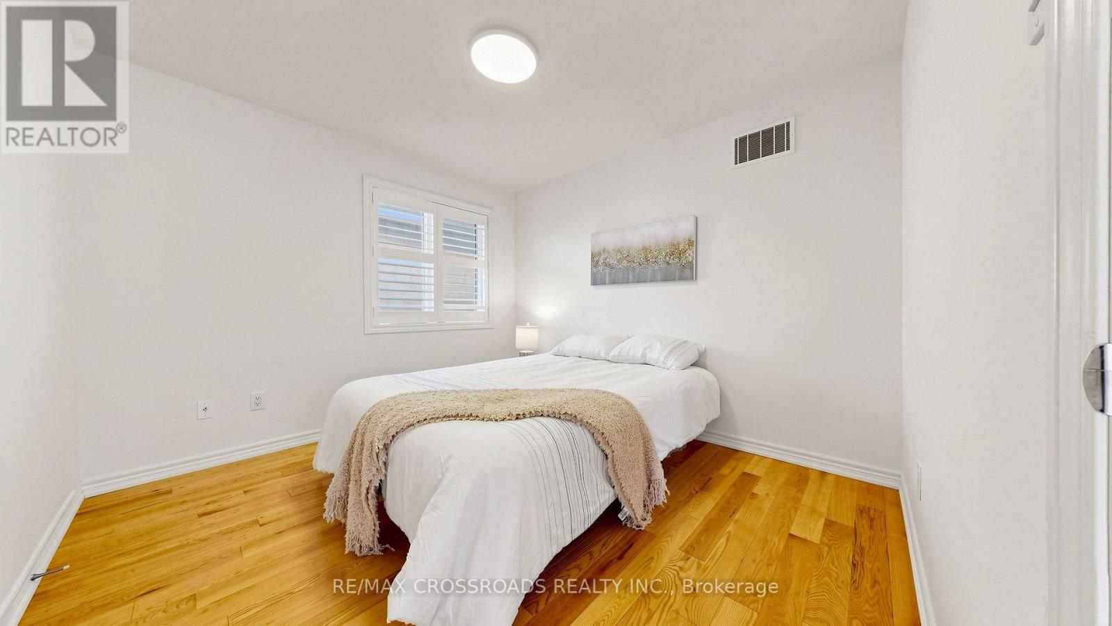 42 BOWKETT DRIVE - 28