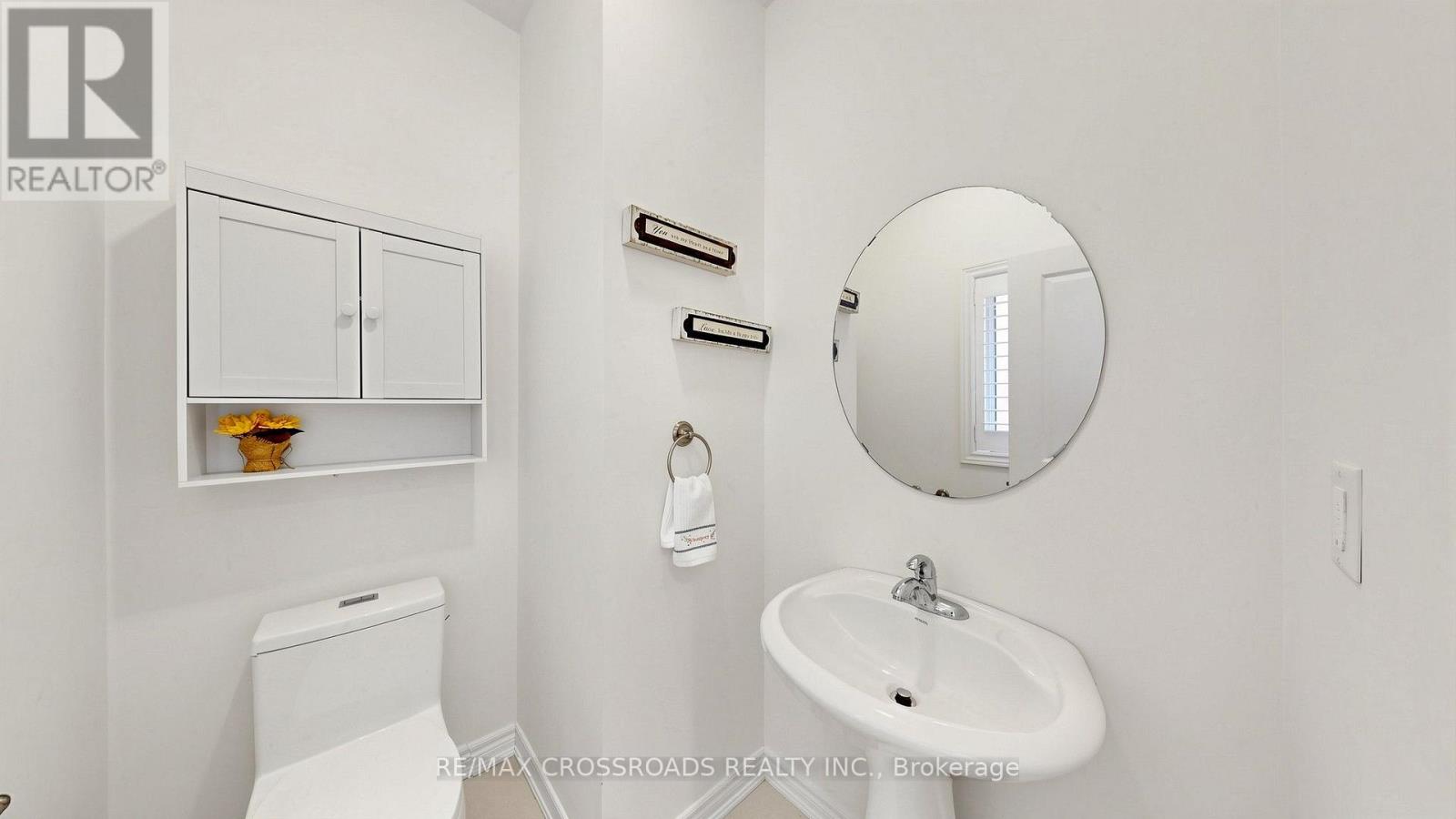 42 BOWKETT DRIVE - 36