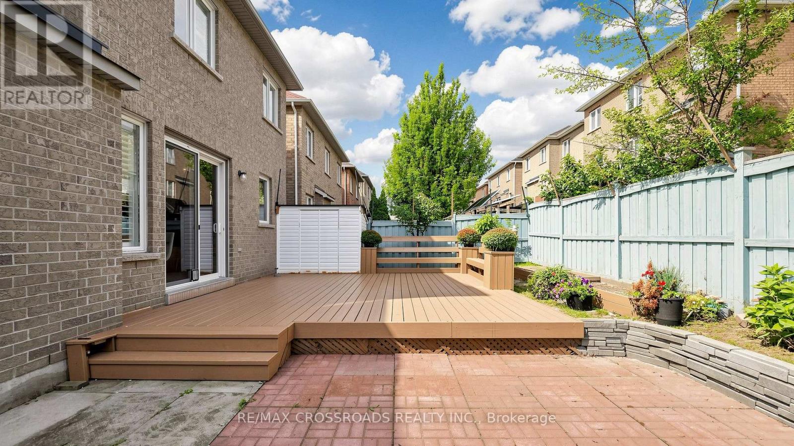 42 BOWKETT DRIVE - 45