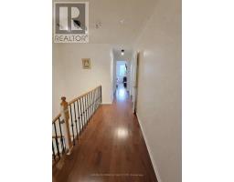 Upper - 6959 Tassel Crescent, Mississauga, ON L5W1G9 Photo 11