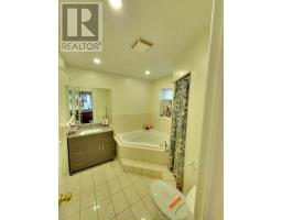 Upper - 6959 Tassel Crescent, Mississauga, ON L5W1G9 Photo 14