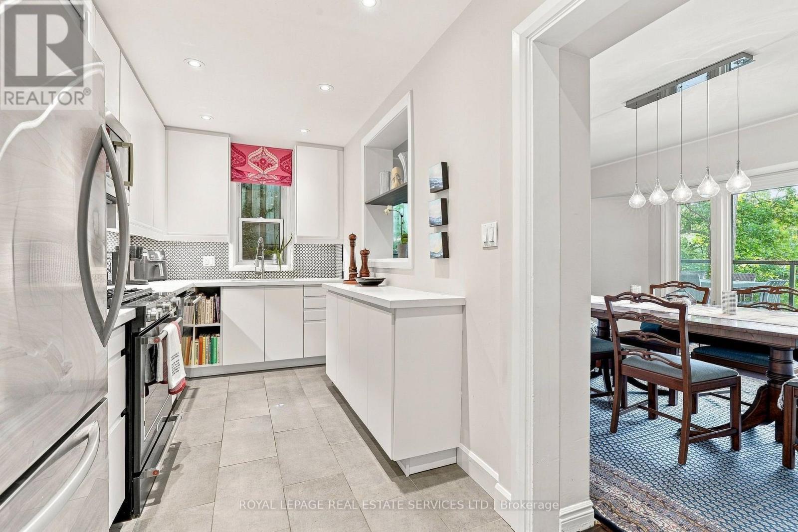 372 TRAFALGAR ROAD - 19