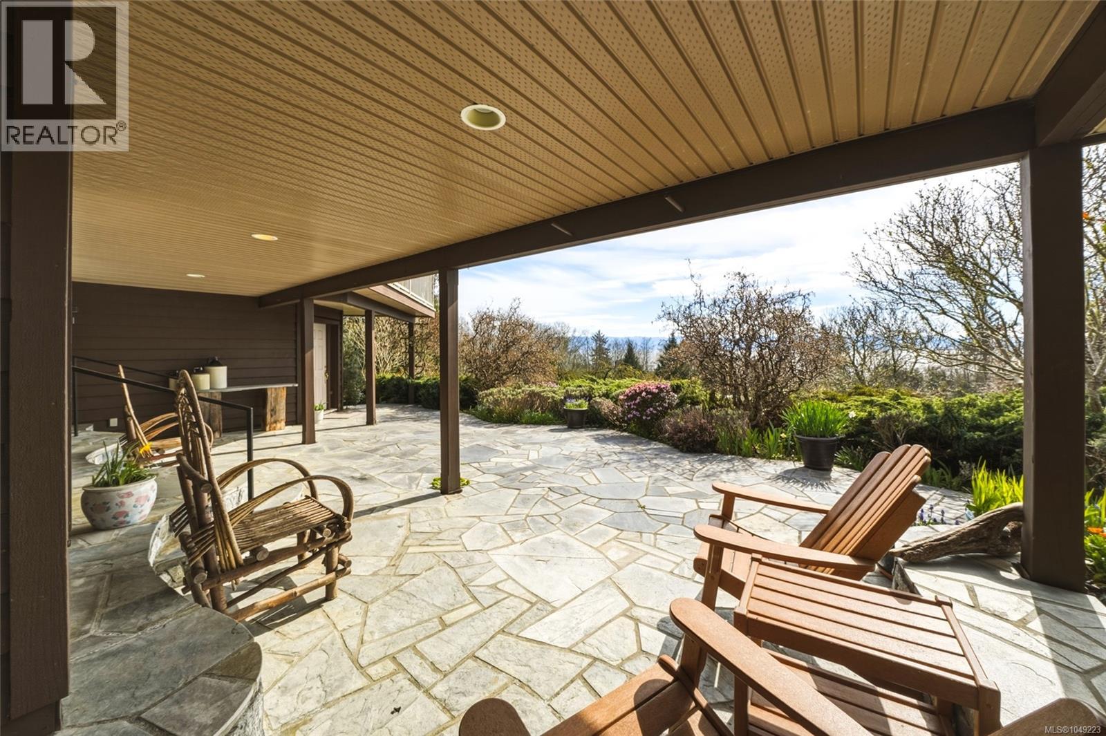 8750 West Coast Rd - 11