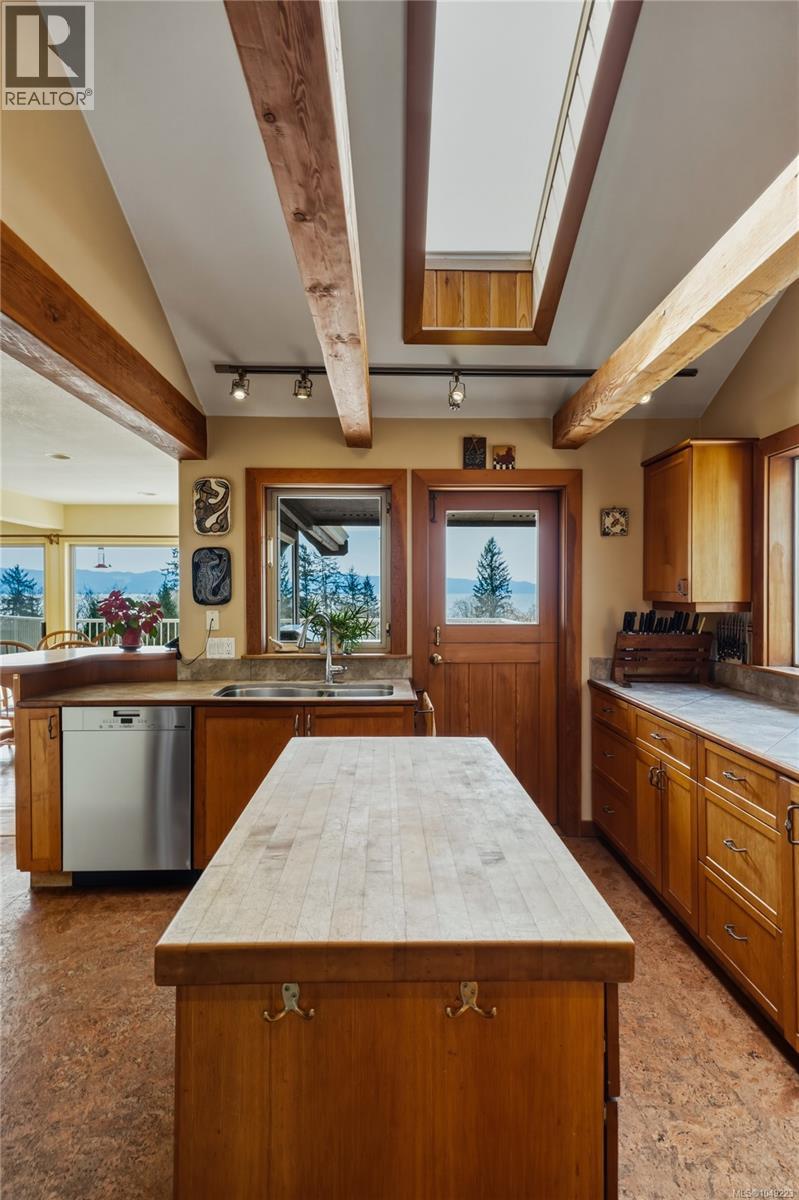 8750 West Coast Rd - 22
