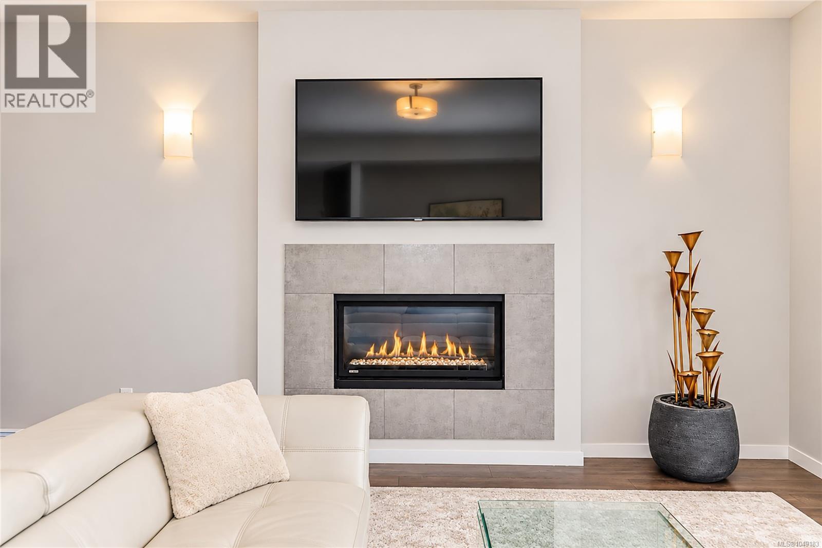 #112 1177 Deerview Pl - Image 11