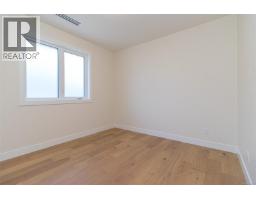 701 Madrona Pl, Langford, BC V9B6C6 Photo 20