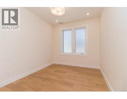 701 Madrona Pl, Langford, BC V9B6C6 Photo 26