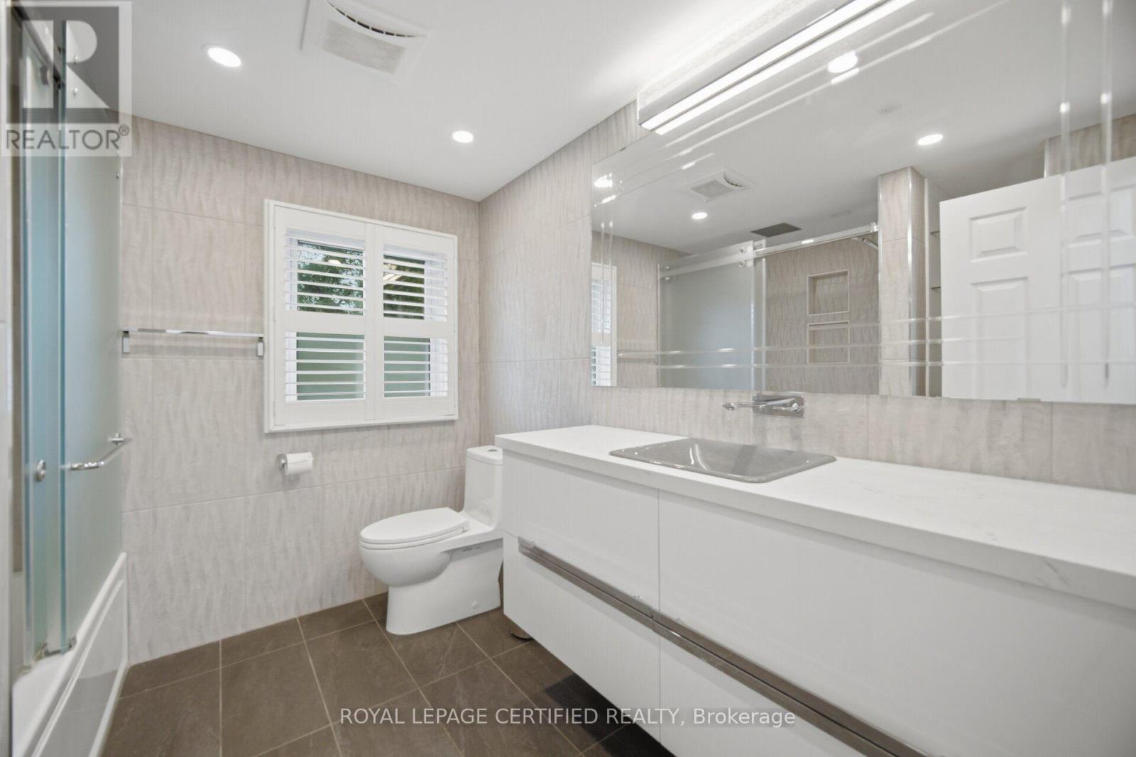 3490 REXWAY DRIVE - 26