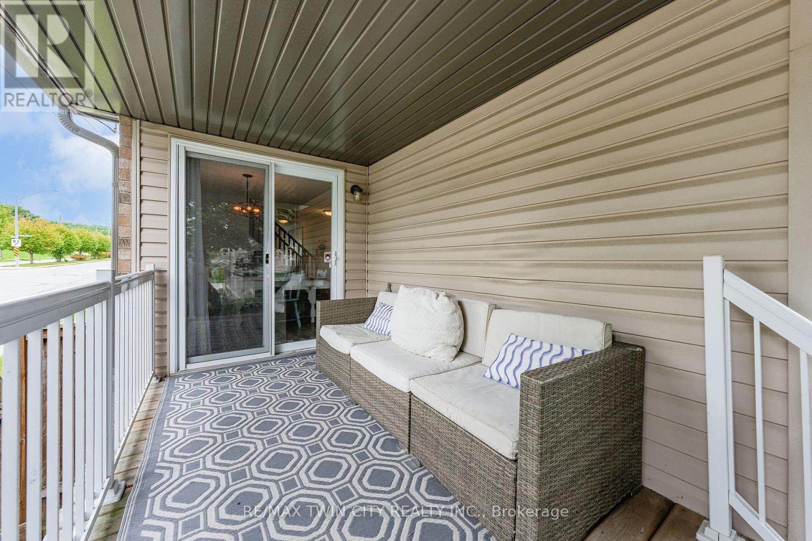 600 WHITE CEDAR AVENUE - 33