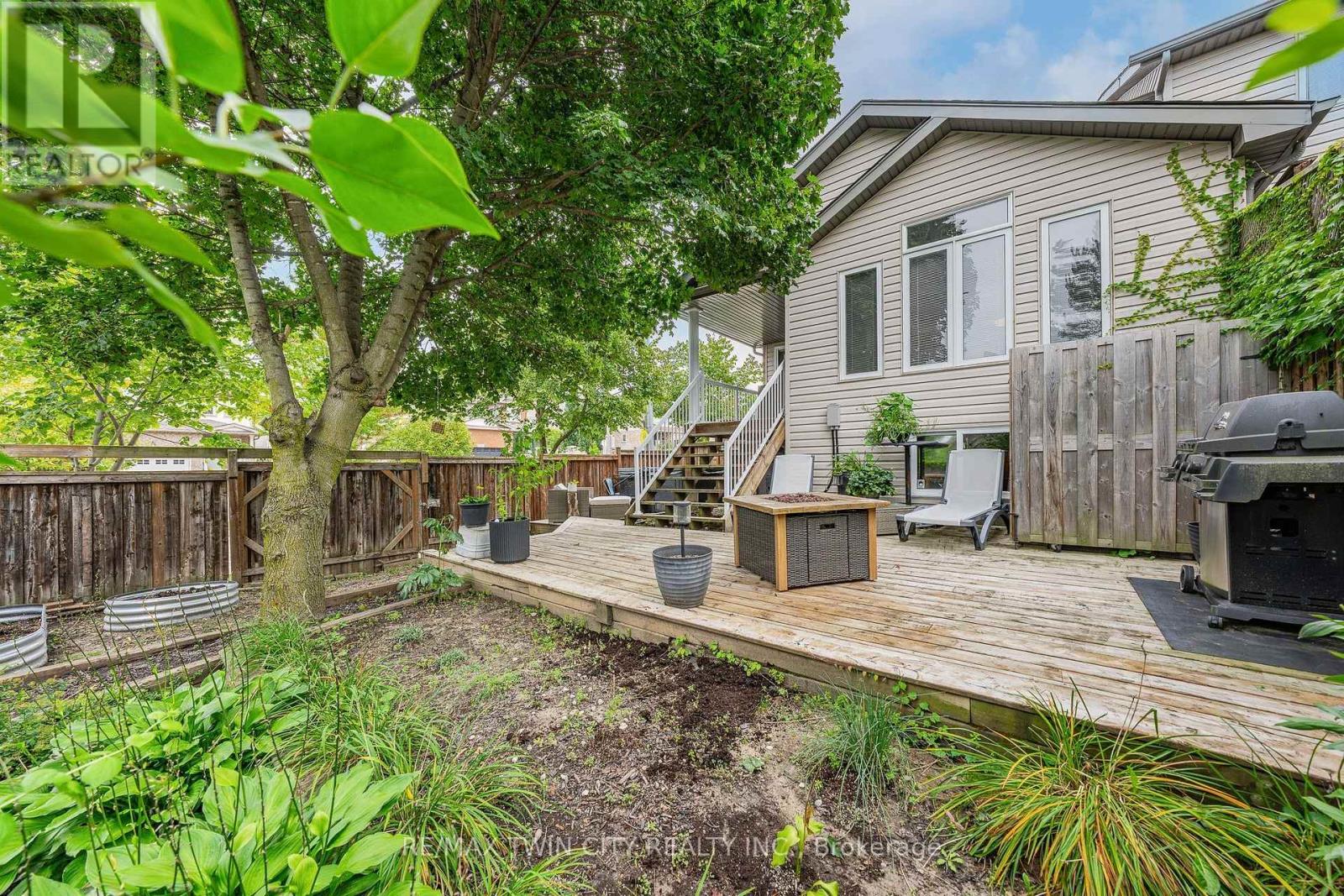 600 WHITE CEDAR AVENUE - 39