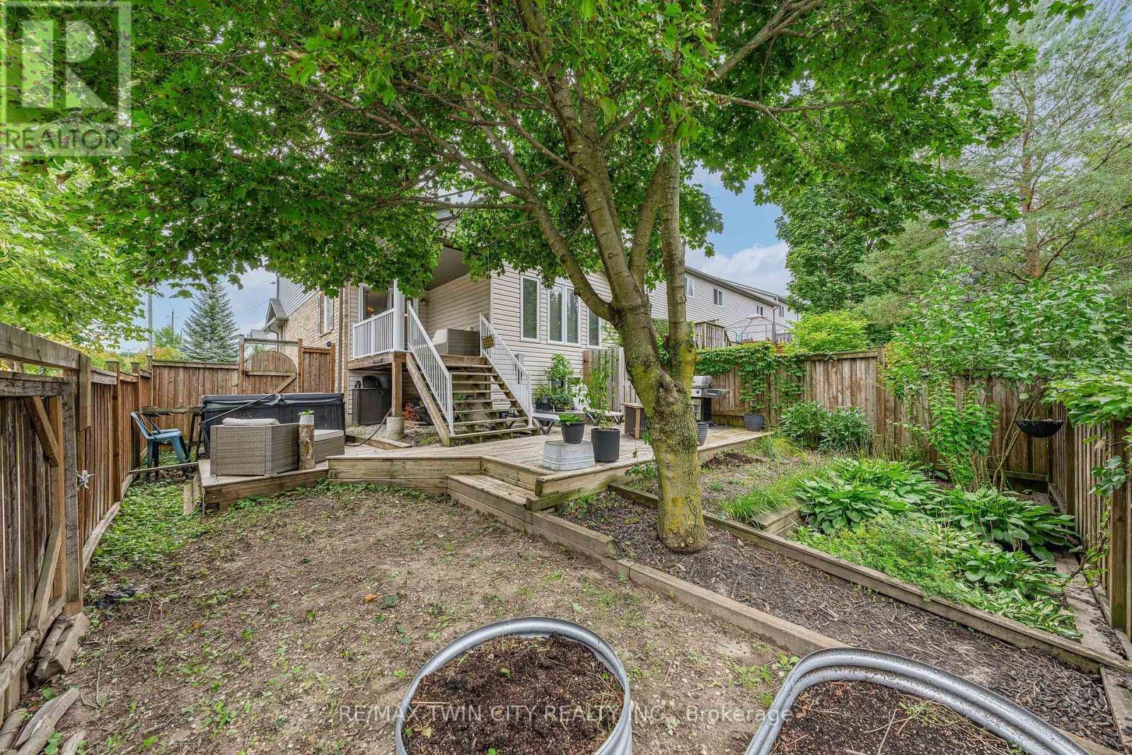 600 WHITE CEDAR AVENUE - 41