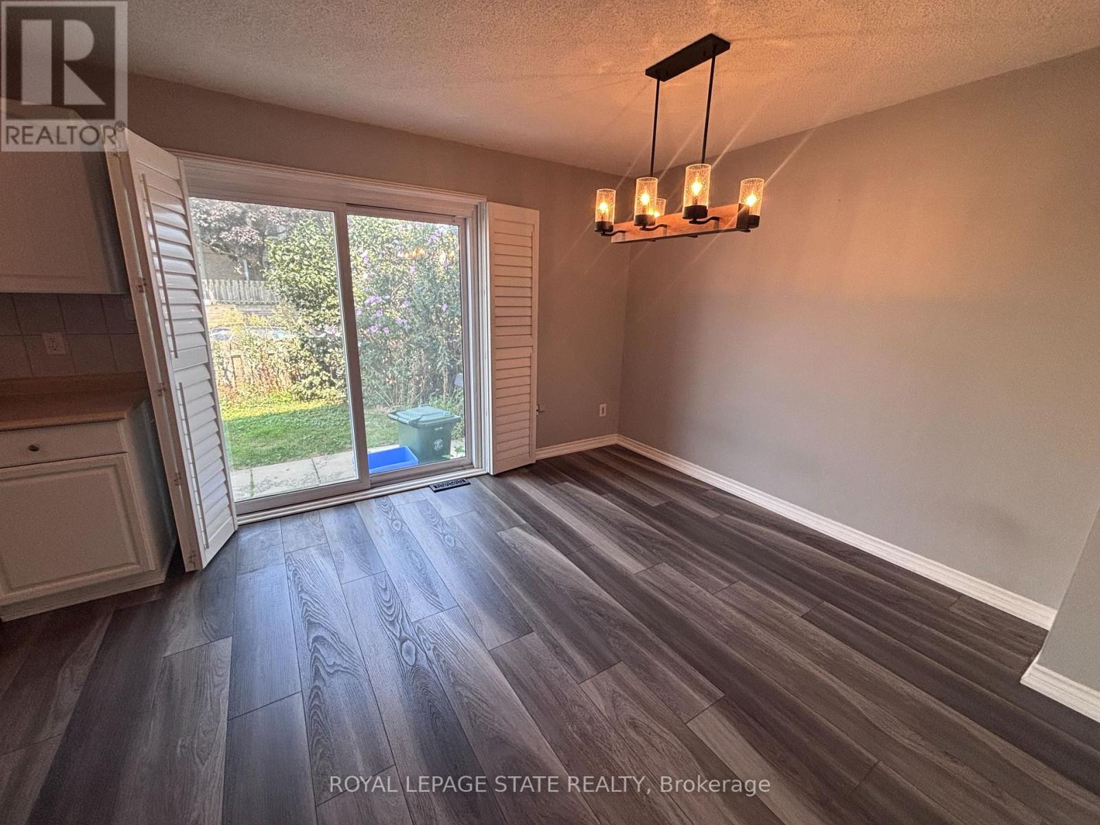 #58 1300 UPPER OTTAWA STREET - 6