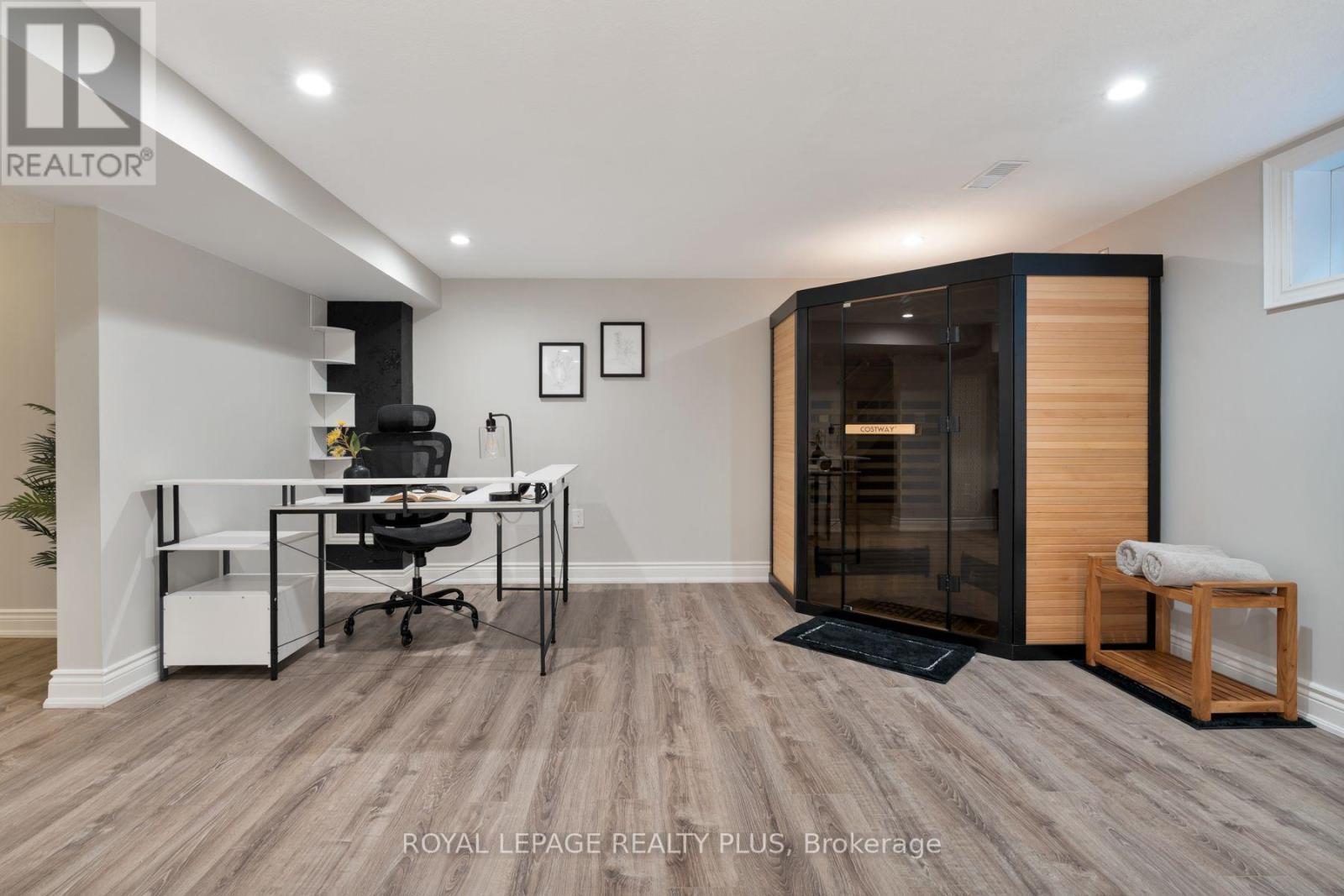 20 SAN MARINO CRESCENT - Image 38