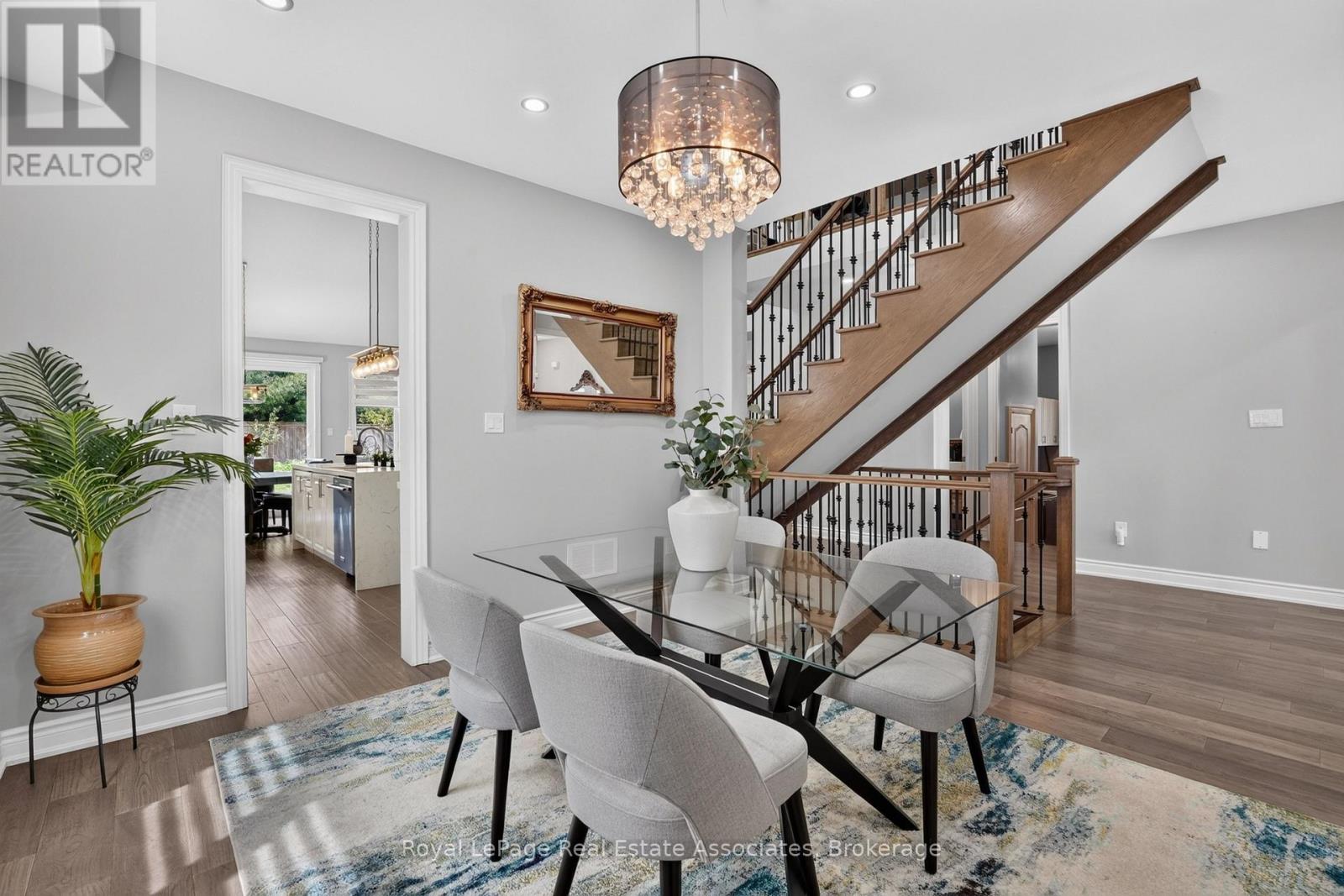 48 HARPIN WAY E, Centre Wellington (Fergus) — photo 6
